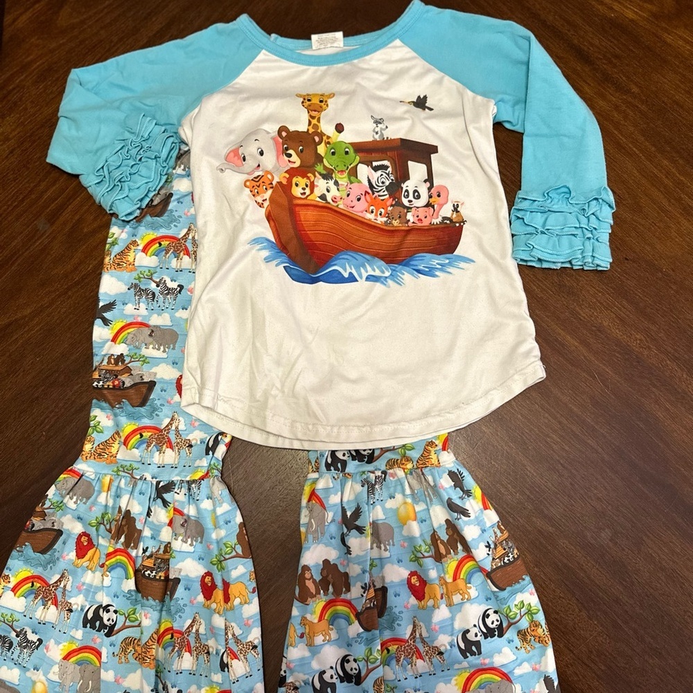 Blue & White Noah's Ark Kids Matching Set - Playful Animal Print